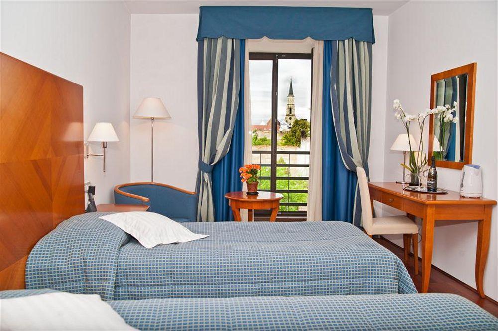 Hotel Beyfin Cluj Napoca Bagian luar foto