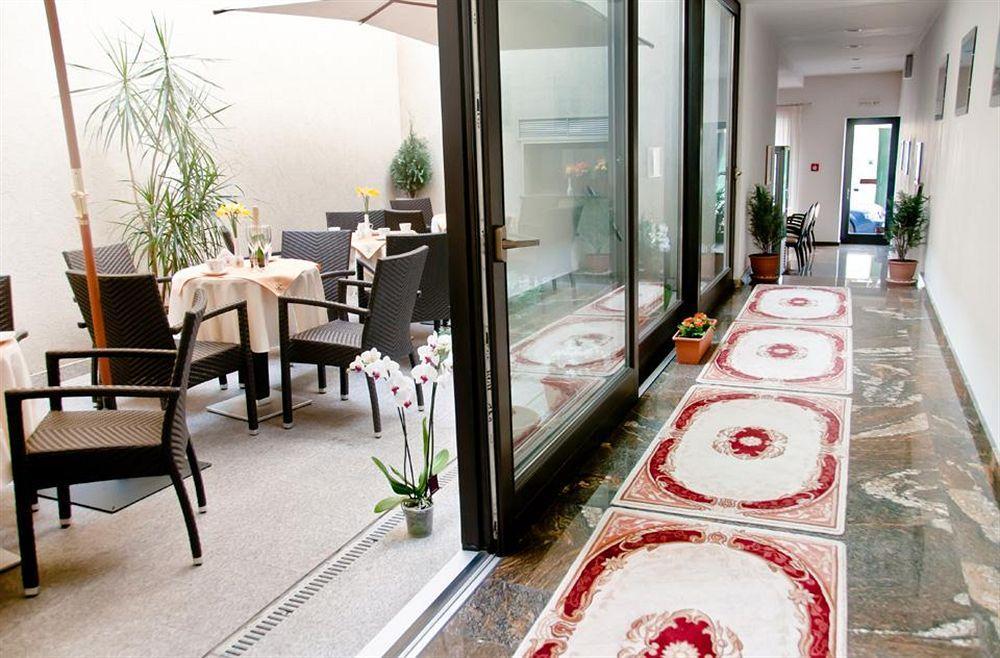 Hotel Beyfin Cluj Napoca Bagian luar foto