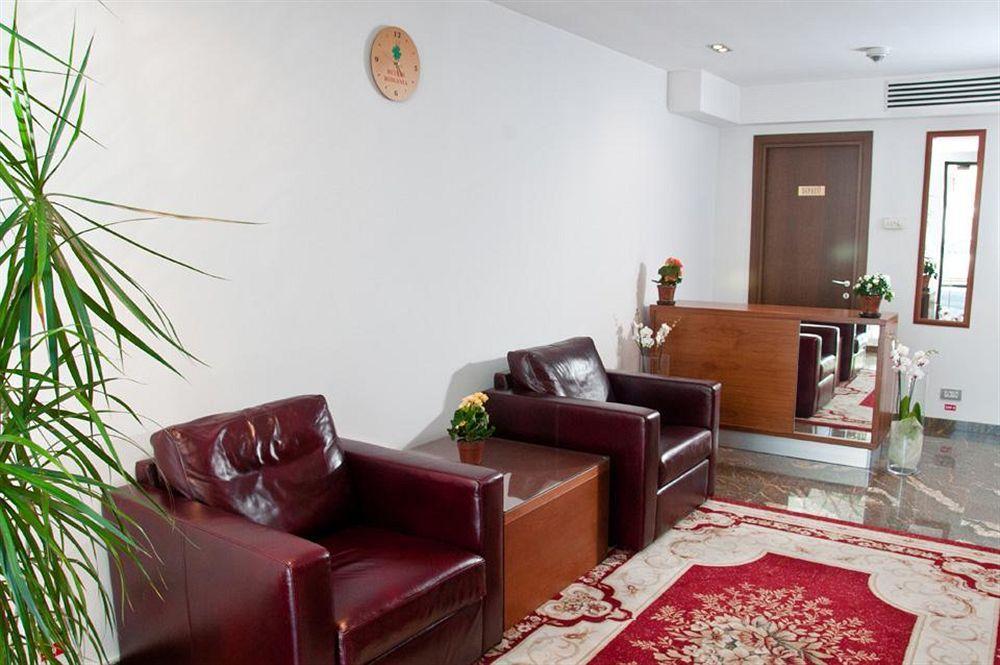 Hotel Beyfin Cluj Napoca Bagian luar foto