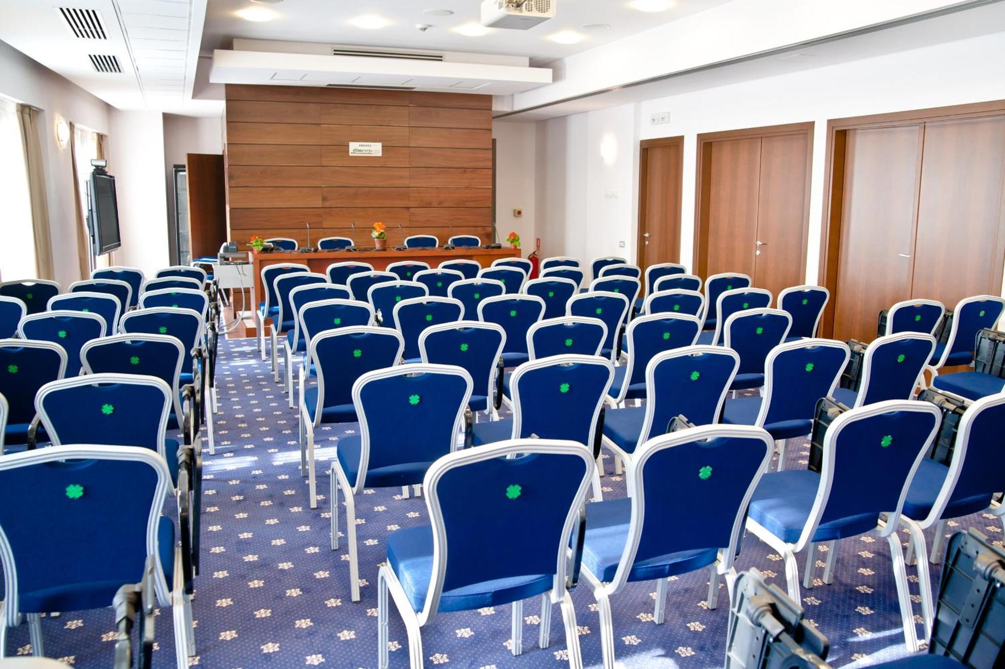 Hotel Beyfin Cluj Napoca Bagian luar foto