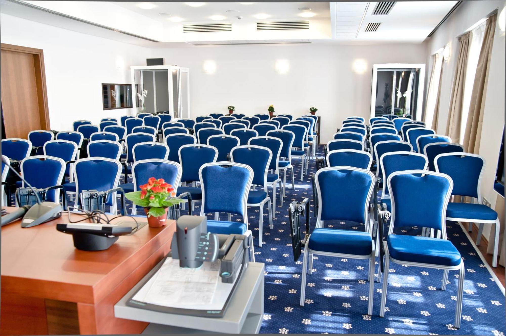 Hotel Beyfin Cluj Napoca Bagian luar foto